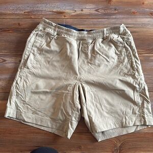 Men’s medium birddogs 5 inch shorts with liner